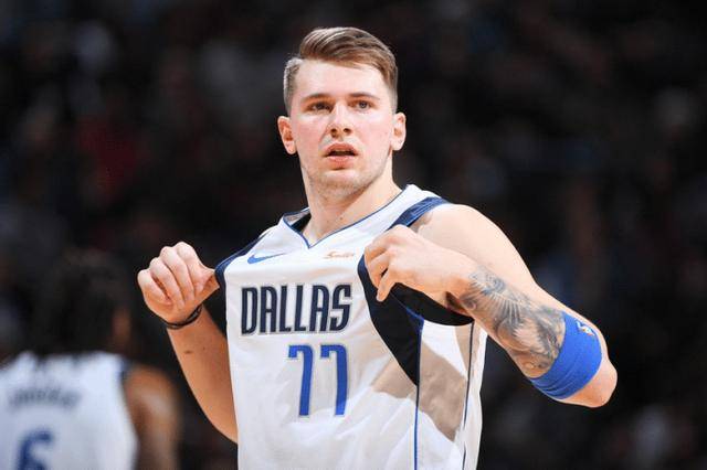 板凳深度成 板凳深度成