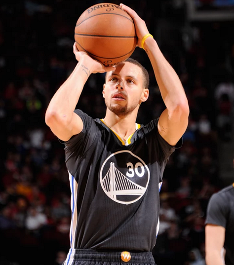 詹姆斯早在 詹姆斯早在