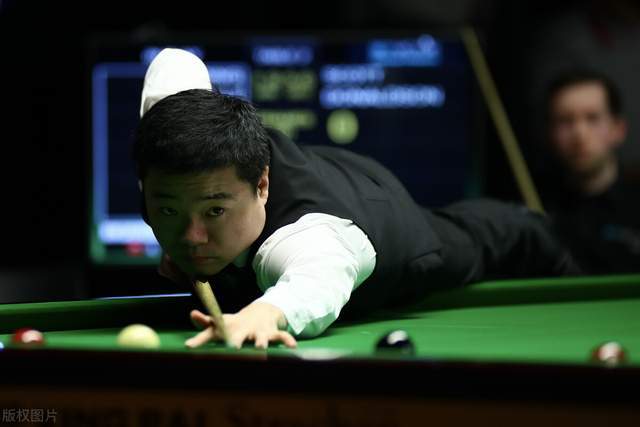 出了巨大努 出了巨大努